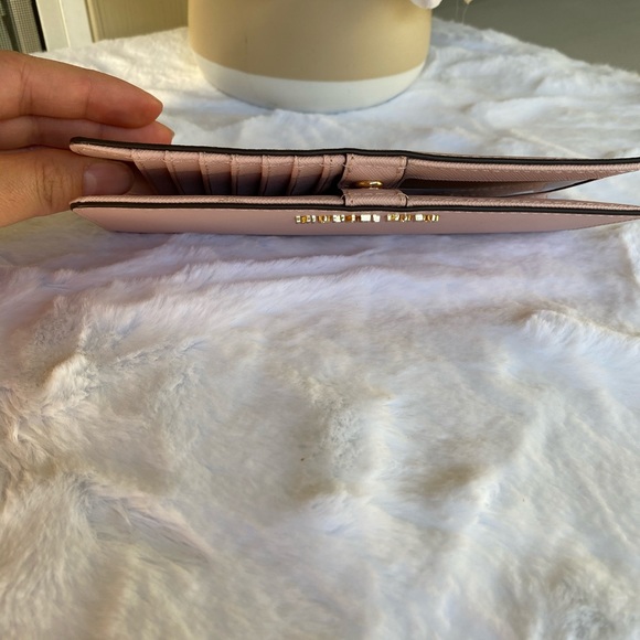 Michael Kors wallet - Picture 3 of 6